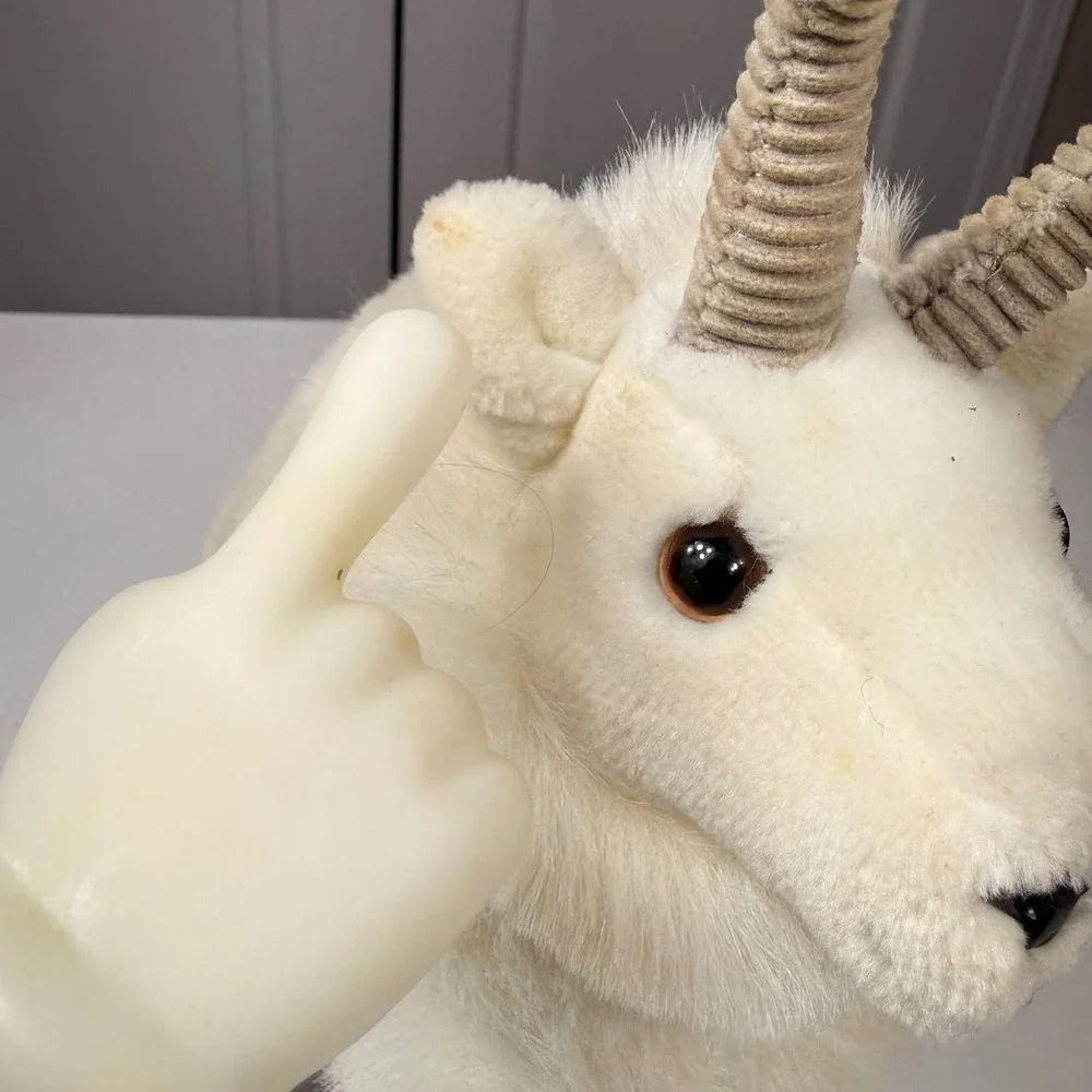 Vintage Dakin Mountain Goat Plush White Ram Stuffed Animal Realistic 10